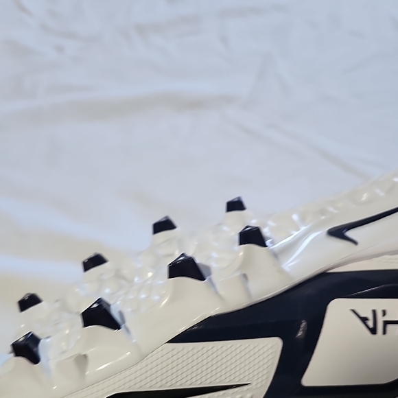 Nike Alpha Menace 4, White and Midnight Blue Men's Football Cleats - Picture 10 of 12